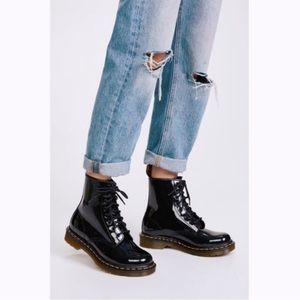 Dr Martens 11821 Patent Lamper 8 Eyelet Combat Boots Womens Size 7